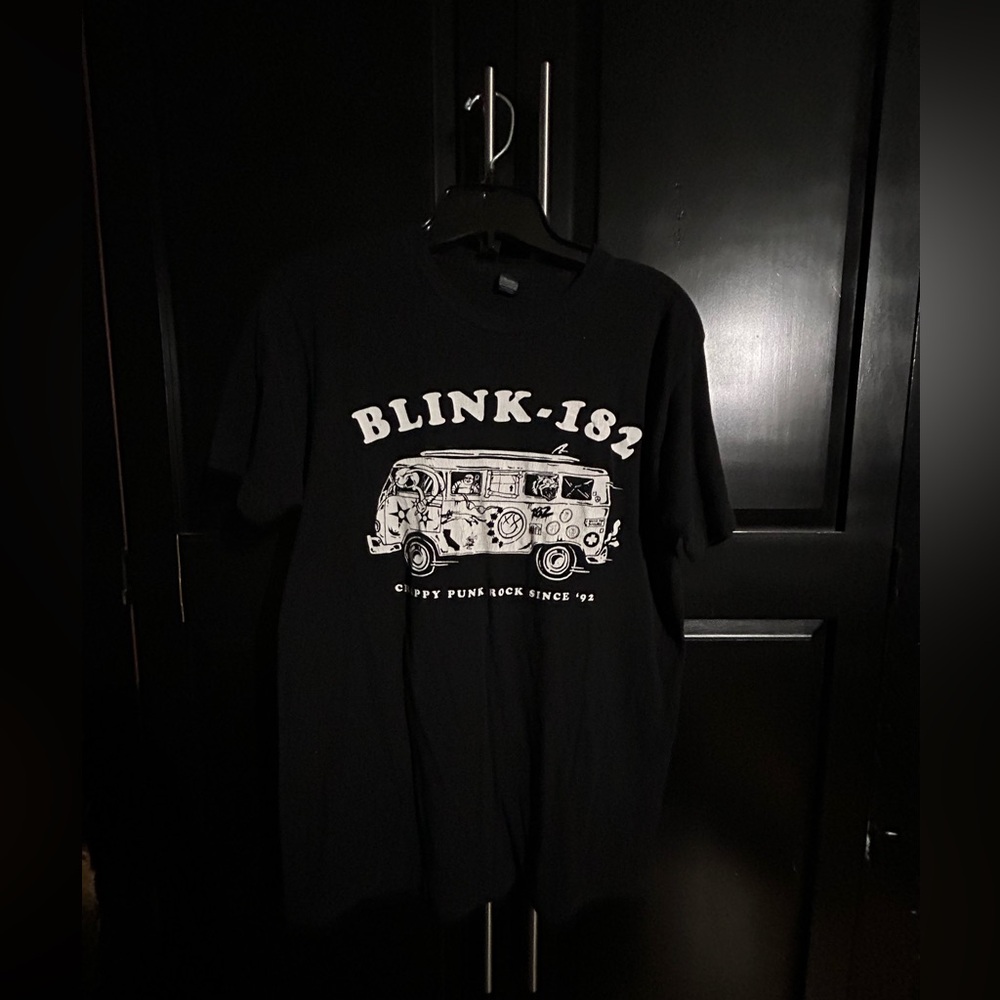 Blink-182 Hot Topic Crappy Punk Rock since ‘92 Black T shirt
